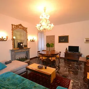 calle-marcello-o-pindemonte.hotelinveneto.com/