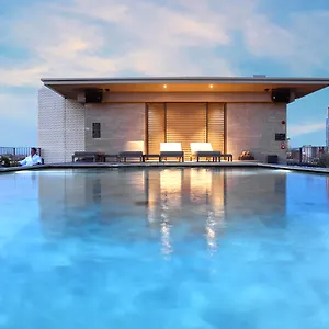 ***** Hotell Viu Italien