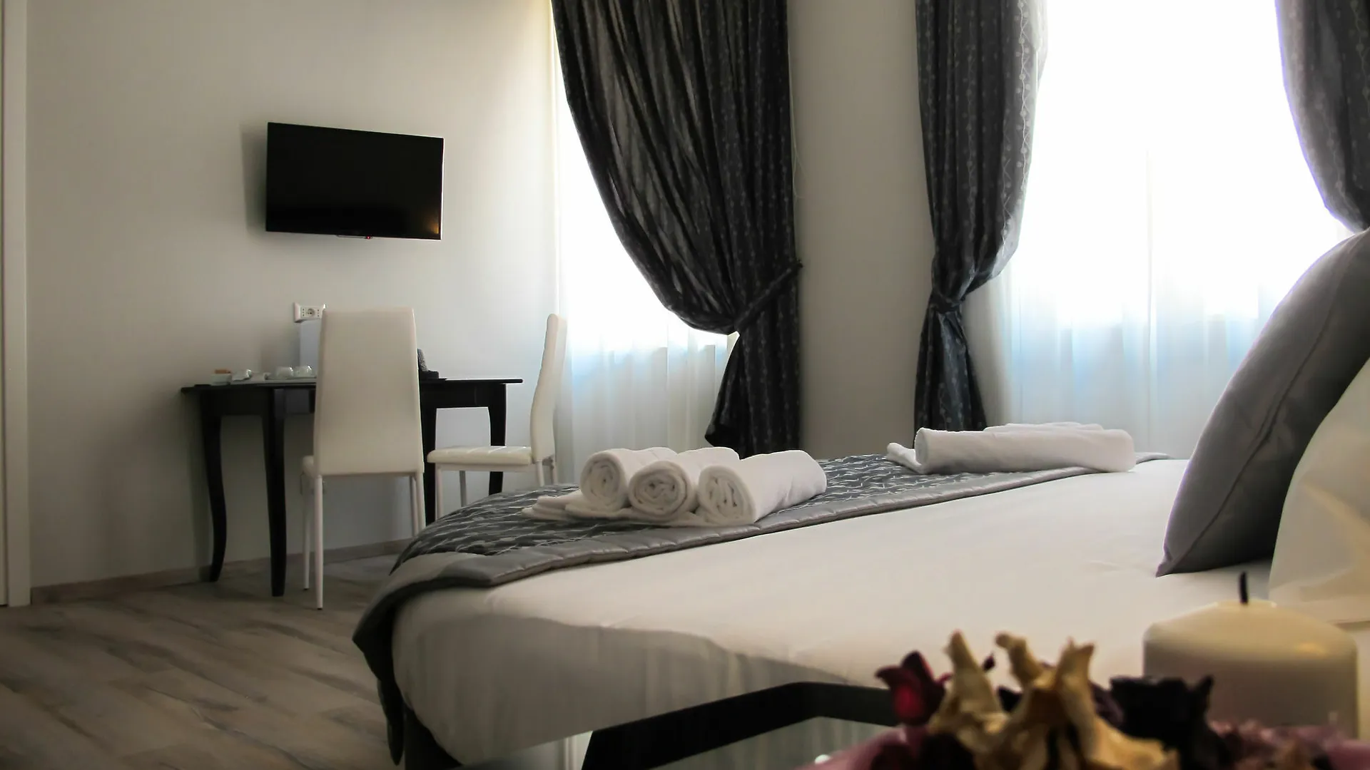 Roma Veneto Relais Guest House