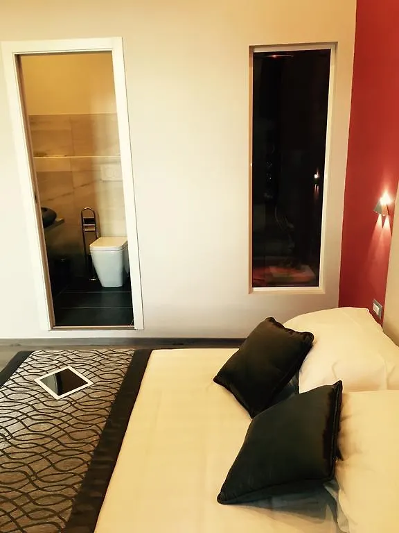 Roma Veneto Relais Guest House